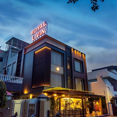 Hotel Royal Livin Varanasi Exterior photo