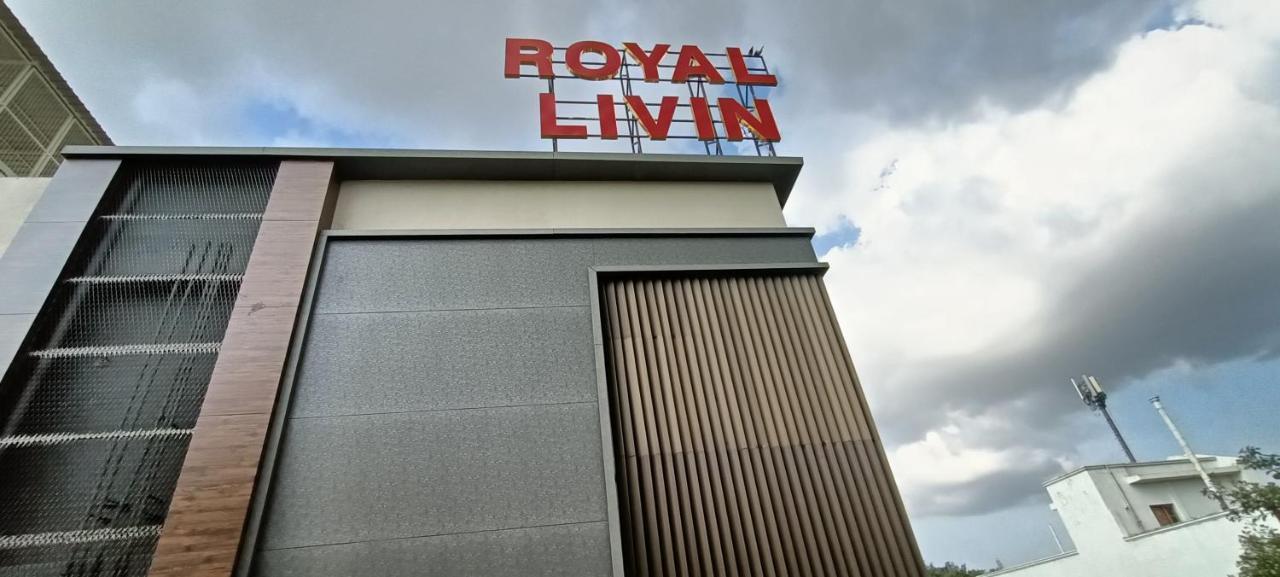 Hotel Royal Livin Varanasi Exterior photo